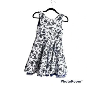 Knitworks girl White with Blue Velvet Rose Floral Sleeveless Dress 12